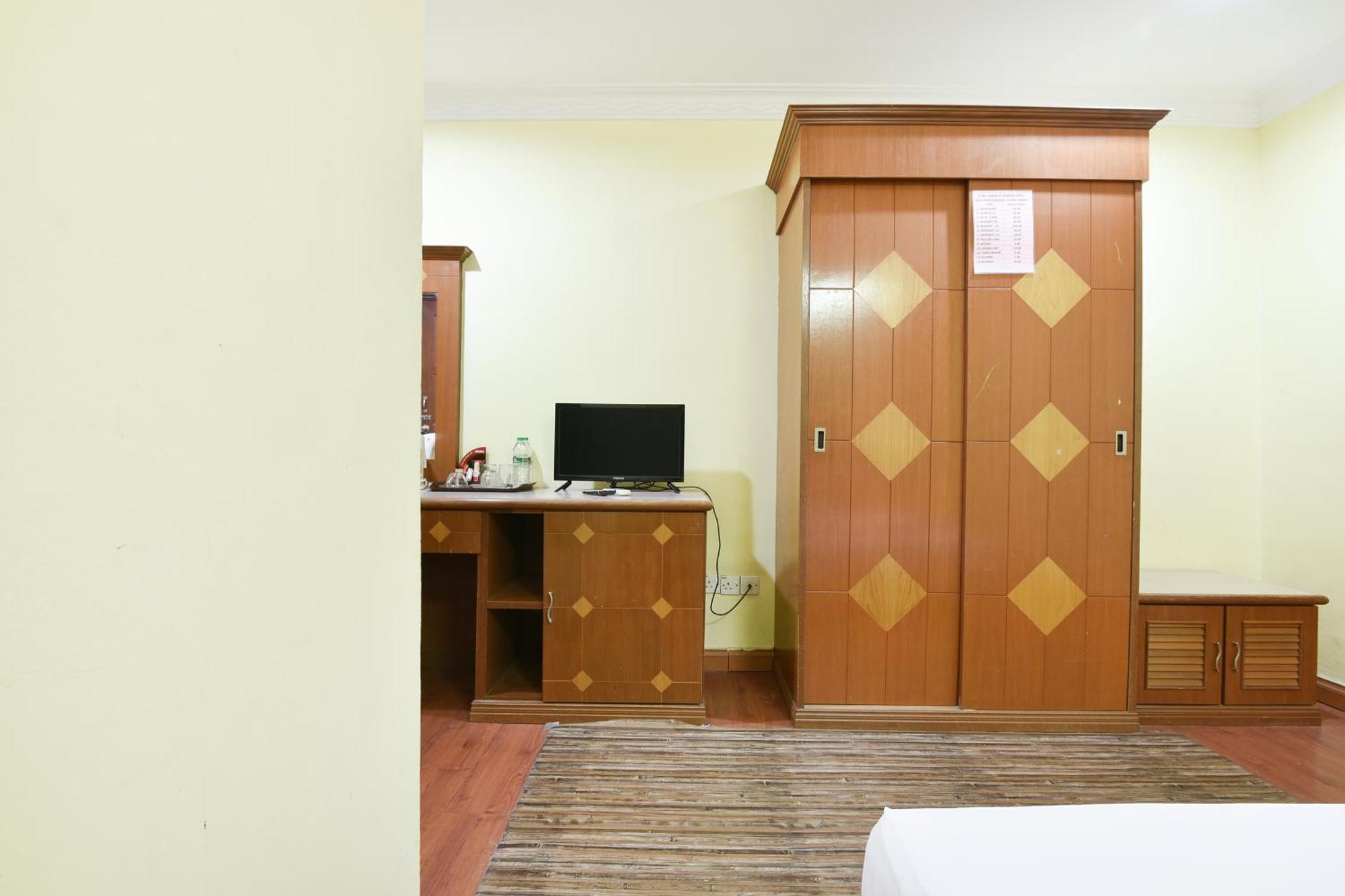 Hotel O Kota Bharu Near War Museum Formerly Azam Hotel Exteriér fotografie