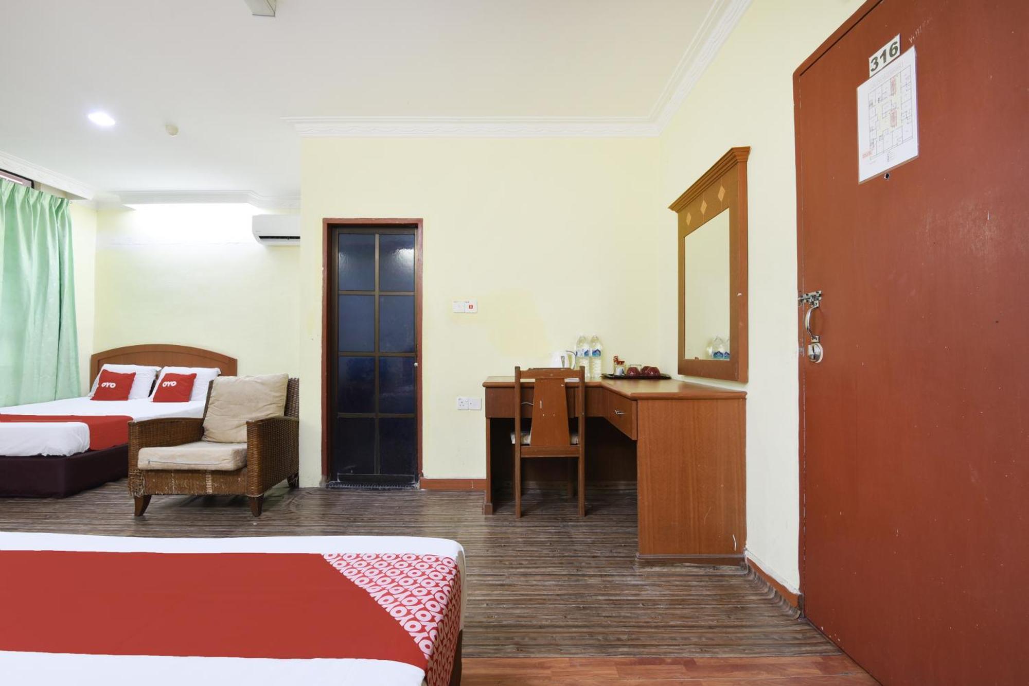 Hotel O Kota Bharu Near War Museum Formerly Azam Hotel Exteriér fotografie